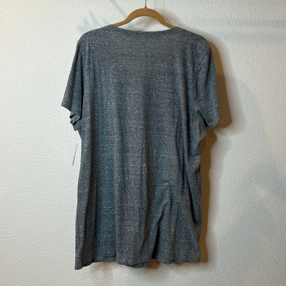 Torrid Real Queens Graphic Tee - 18 NWT - Picture 5 of 6